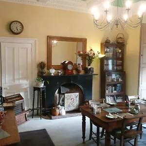 Balmoral Guest house Edinburgh